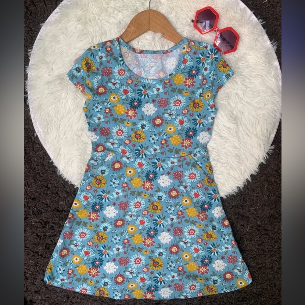 Floral Blue Girls Fit and Flare Summer Dress size Large